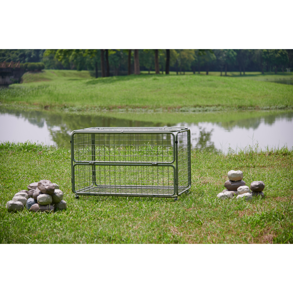 Abschließbarer Gitterwagen