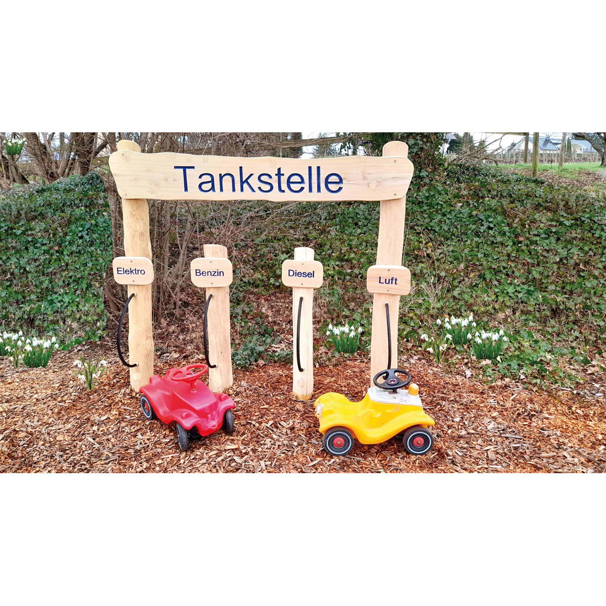 Spielelement Tankstelle Robinie