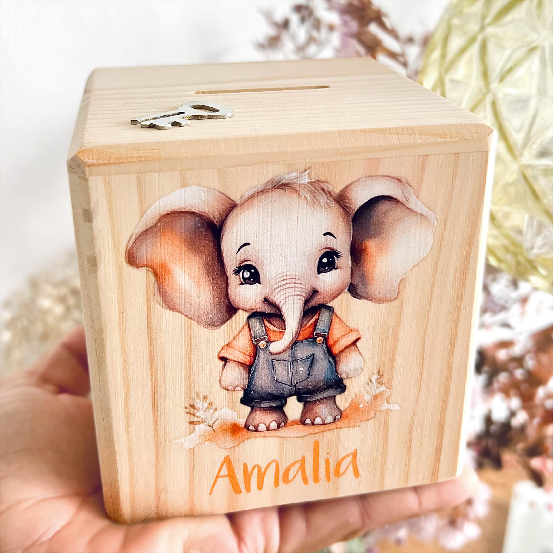 Spardose mit Namen "Elefant"