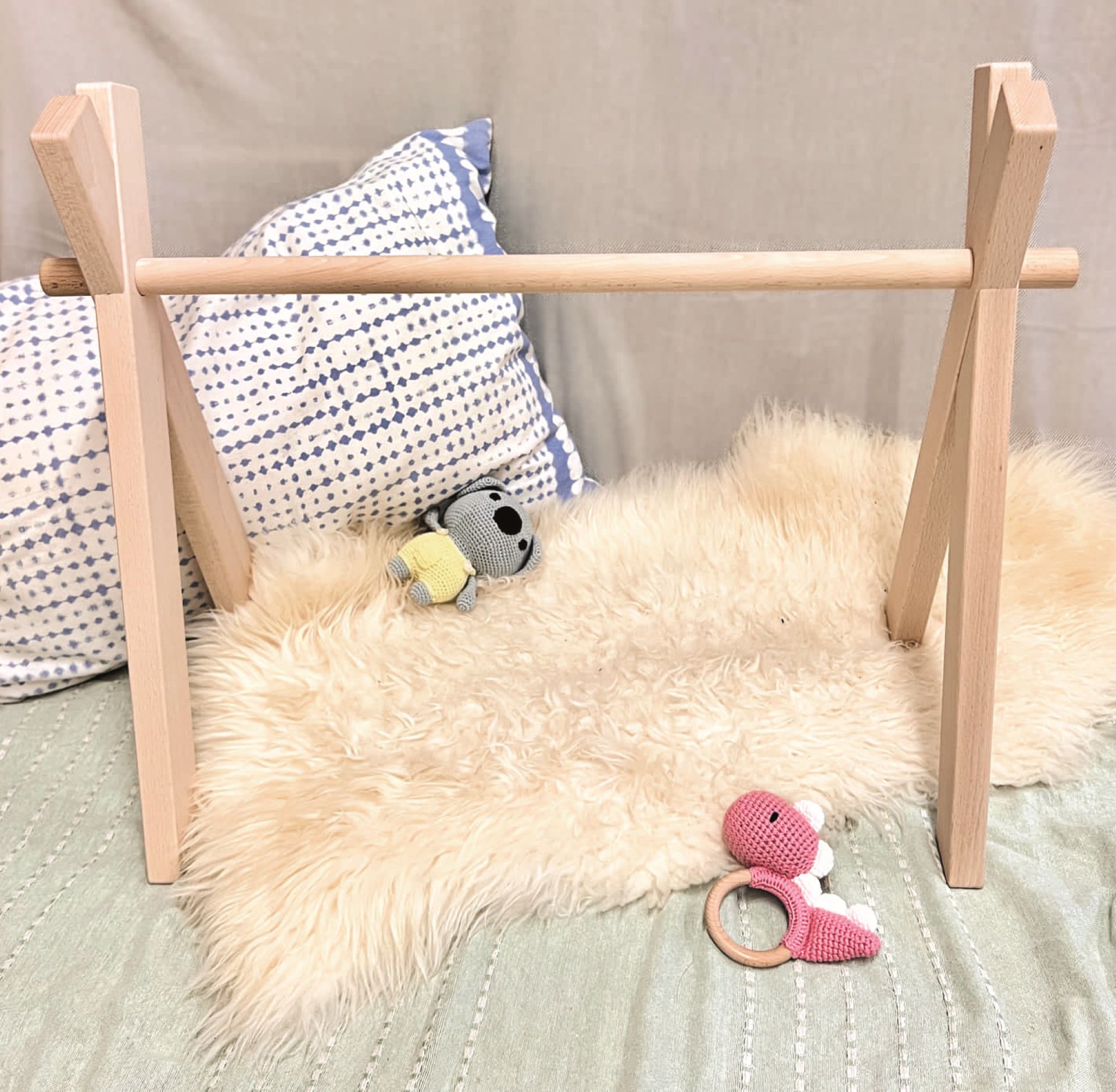 Baby-Spielbogen Babygym nach Montessori