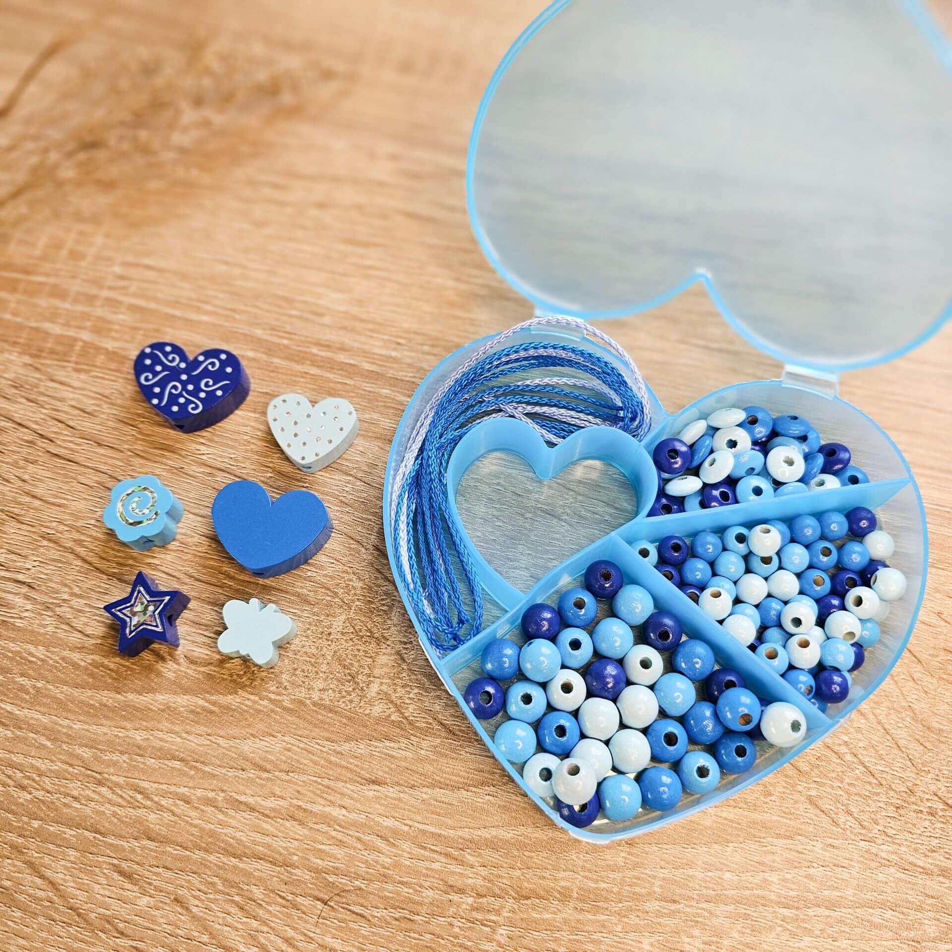 Holzperlen-Mix Herzbox "blau"