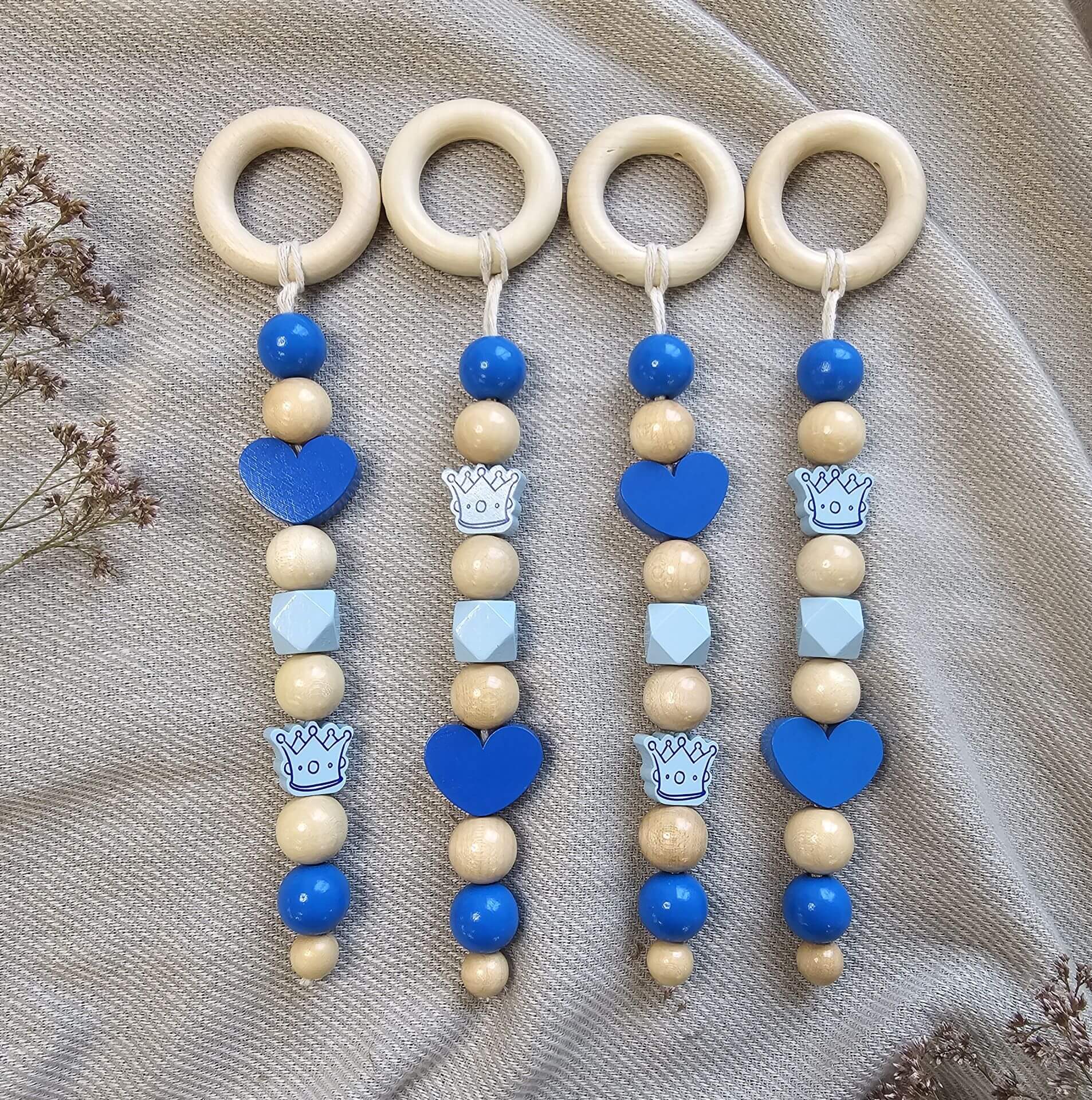 Holzperlen Spielbogen Anhänger "Krone blau" Bastelset