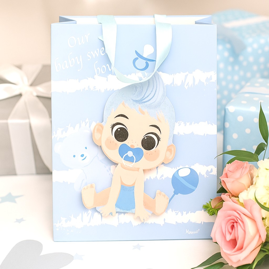 Kleine Geschenktüte mit 3D-Babymotiv - babyblau